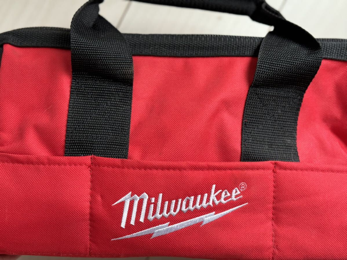 中古品 Milwaukee ミルウォーキー グラインダー 4 1/2 inch 115 中古品 Milwaukee ミルウォーキー グラインダー 4 1/2 inch 115