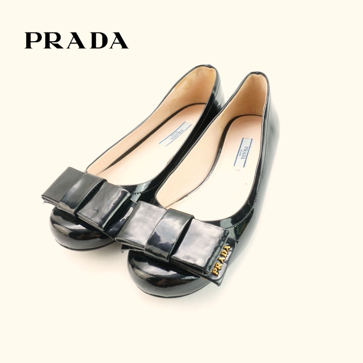 PRADA プラダ 37 24.0 フラットパンプス イタリア製 ラウンドトゥ ブランドロゴ リボン エナメル 黒 ブラック/PC163