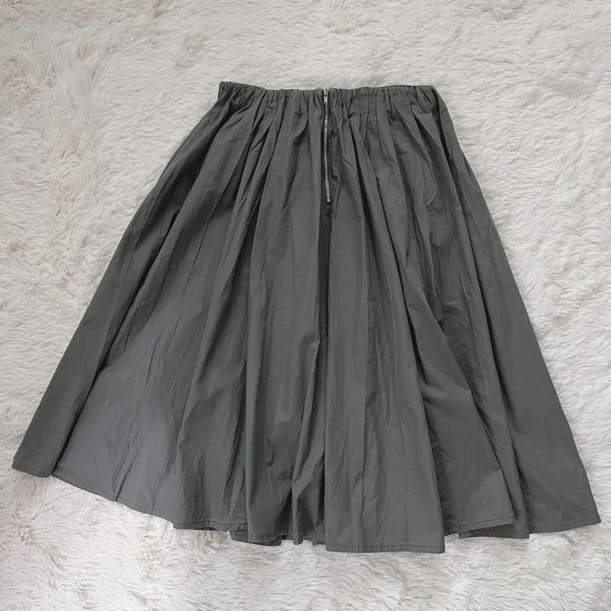 【SENSE OF PLACE】カーキ　ひざ丈フレアスカート　フリーサイズ ウエストゴム　コットン