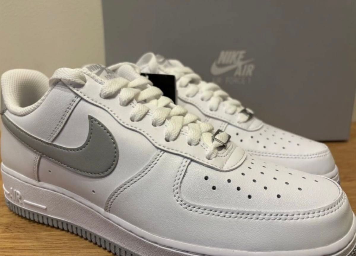 26 5cm NIKE AIR FORCE1 '07 ナイキ エアフォース1 新品 FJ4146 26 5cm NIKE AIR FORCE1 '07 ナイキ エアフォース1 新品 FJ4146