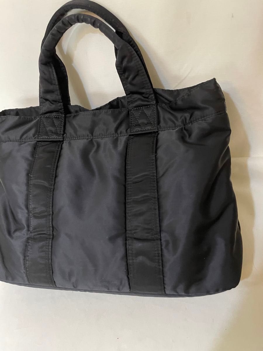 美品 ポーター タンカー トートバッグ 黒 PORTER 吉田カバン 美品 ポーター タンカー トートバッグ 黒 PORTER 吉田カバン
