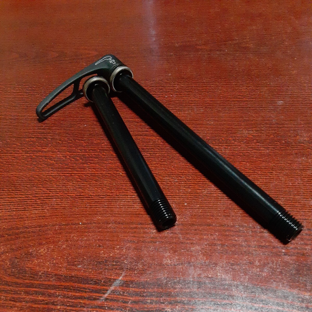 DTスイス フロント&リア スルーアクスルセット 未使用品