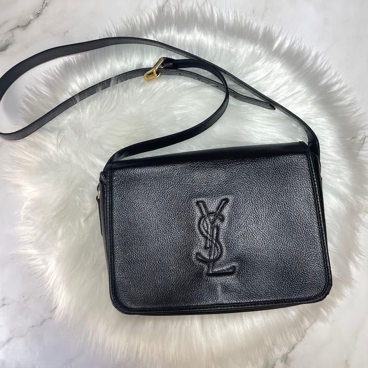 ysl イヴサンローラン レザー ショルダーバッグ ブラック 黒 ysl イヴサンローラン レザー ショルダーバッグ ブラック 黒