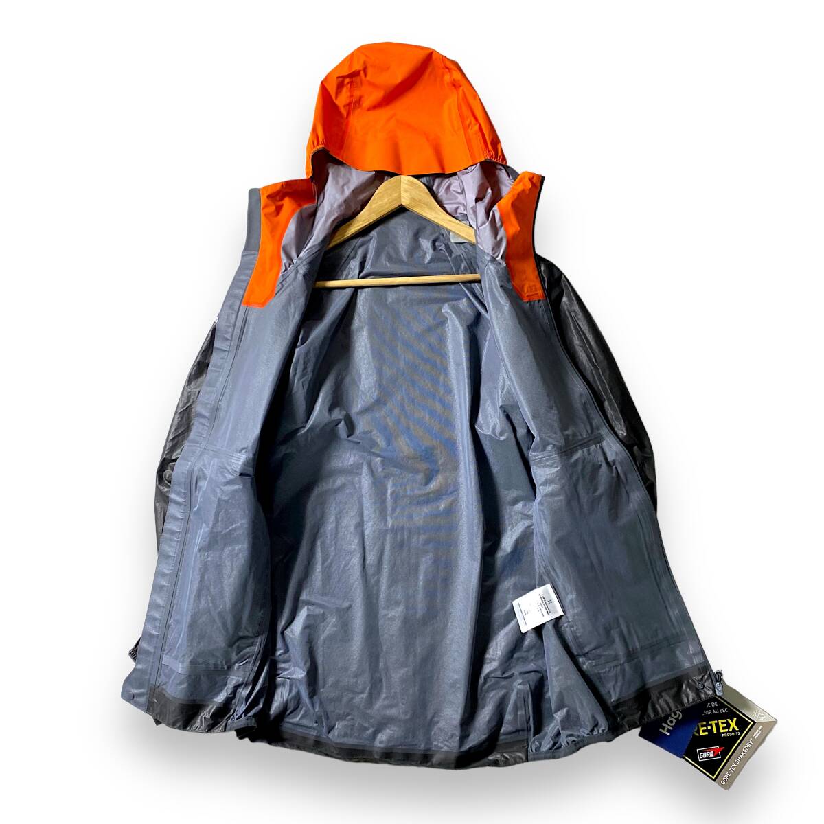 一流の品質 【S】新品 10430円 定価5.9万 シェルジャケット ホグロフス 男性用
