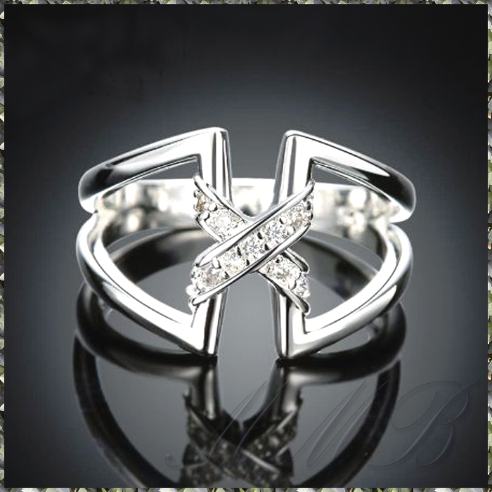 [RING] Silver Plated Shiny CZ エックス クロス リボン デザイン シャイニー キュービック ジルコニア 13mm シルバー リング 17号 (3g)_画像4