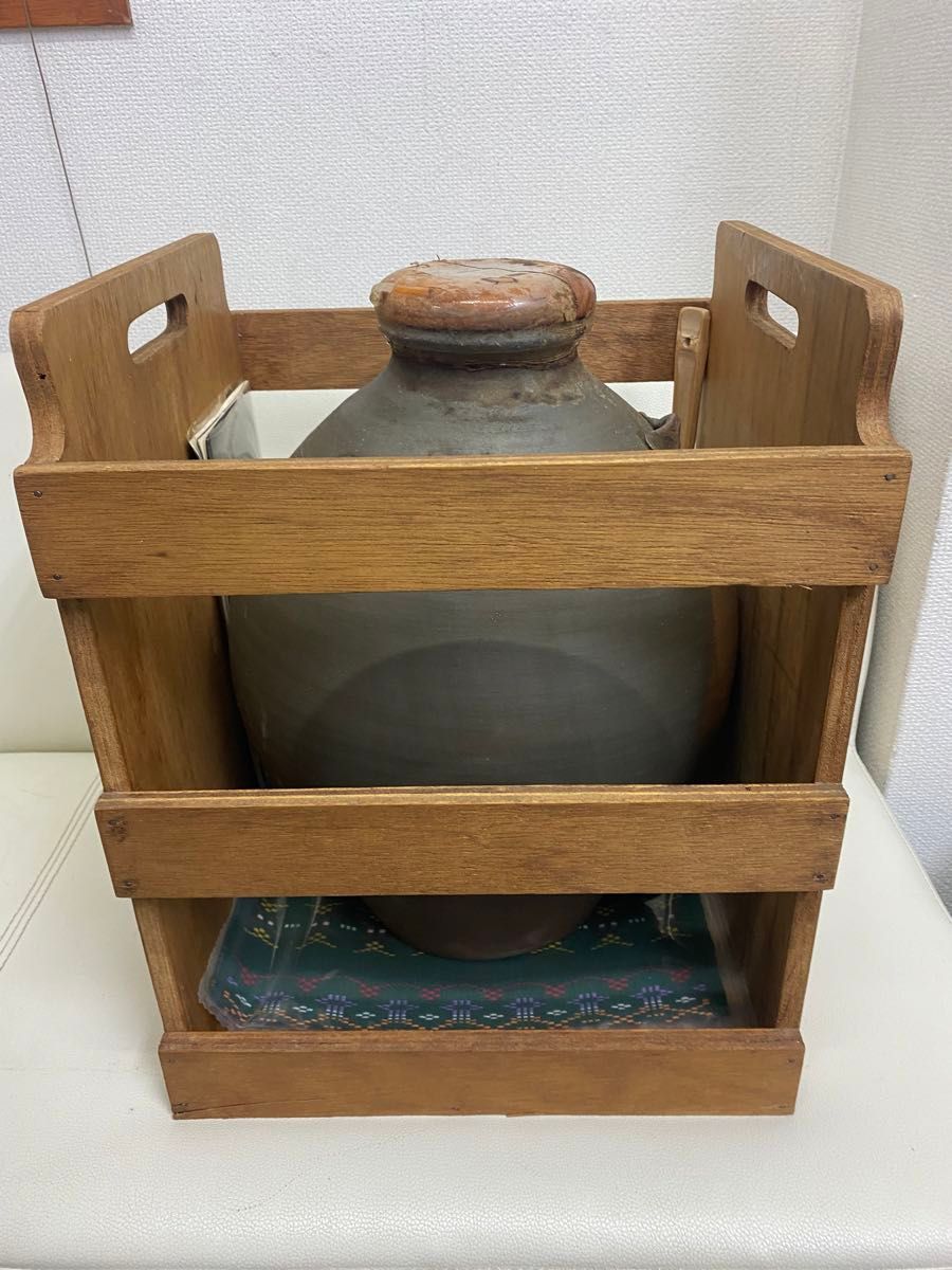 古酒 34年 忠孝 南蛮荒焼甕 琉球泡盛 5年貯蔵 9000ml 43% 詰口 古酒 34年 忠孝 南蛮荒焼甕 琉球泡盛 5年貯蔵 9000ml 43% 詰口