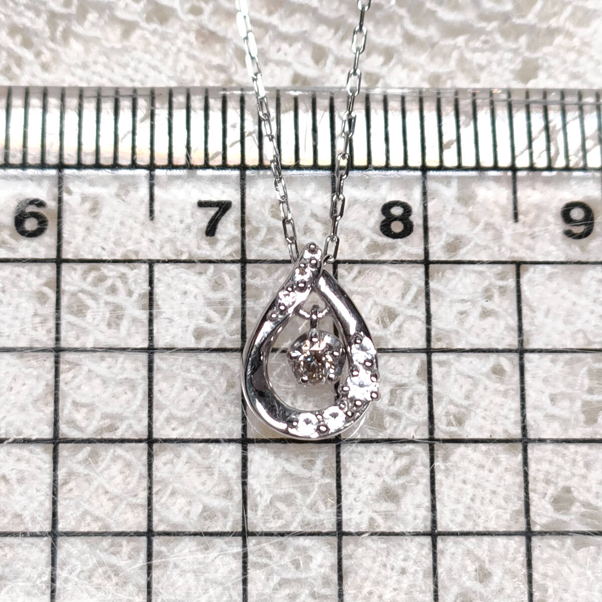 K10 【4℃】 しずく ネックレス ダイヤモンド ホワイトトパーズ クリスマス限定 雫 WG ホワイトゴールド 4°C ヨンドシー 10金 10K K10 【4℃】 しずく ネックレス ダイヤモンド ホワイトトパーズ クリスマス限定 雫 WG ホワイトゴールド 4°C ヨンドシー 10金 10K