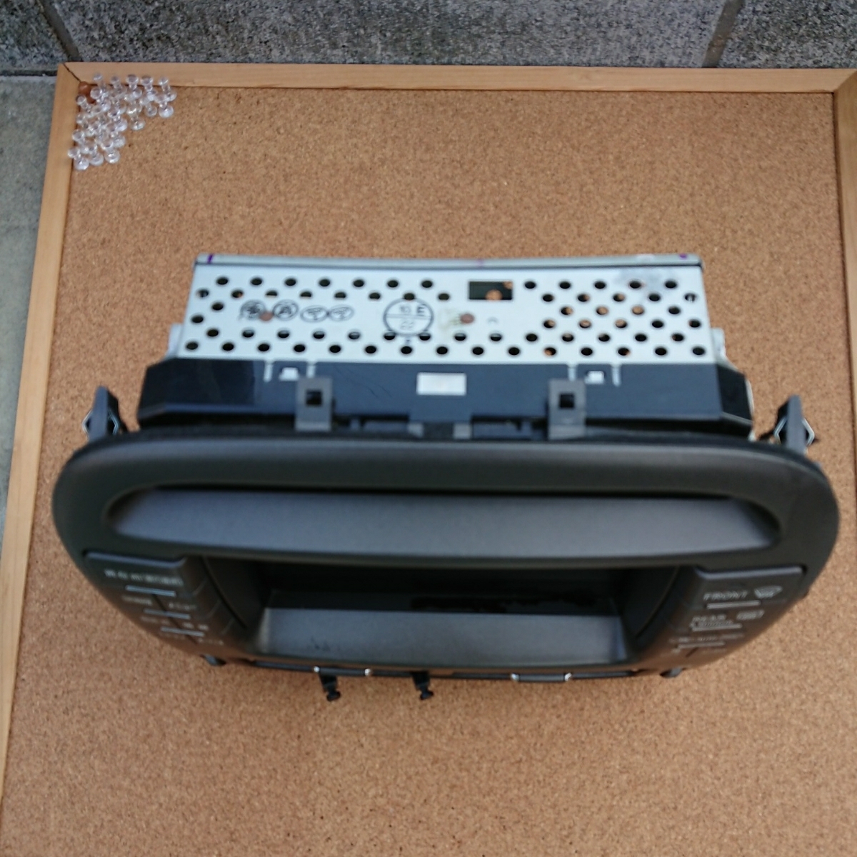 又々入荷トヨタセルシオUCF30用純正ナビモニター_画像4