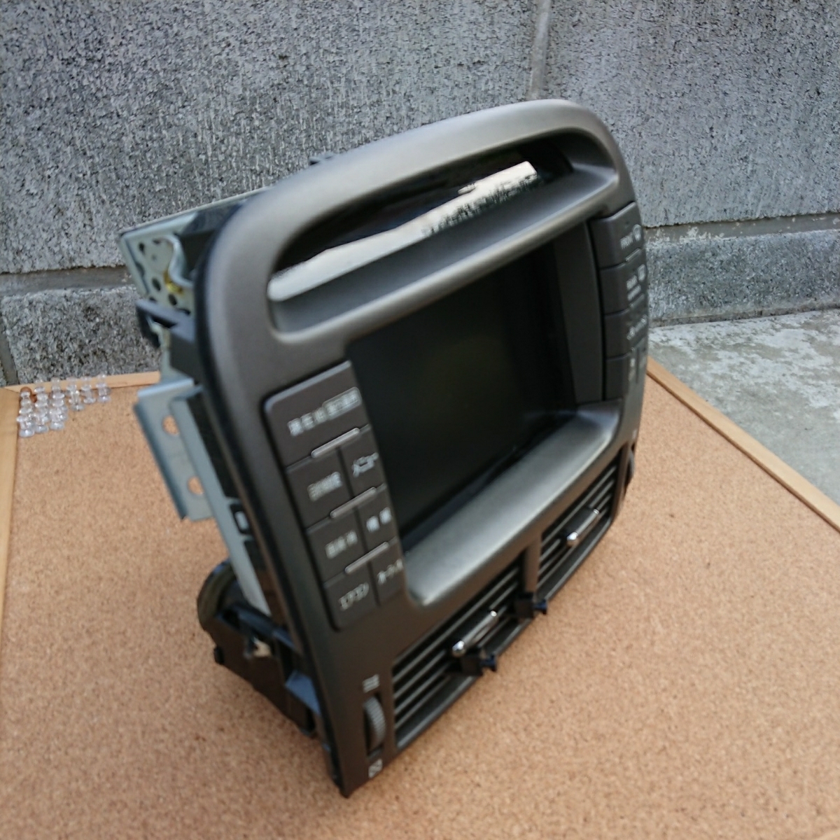 又々入荷トヨタセルシオUCF30用純正ナビモニター_画像6