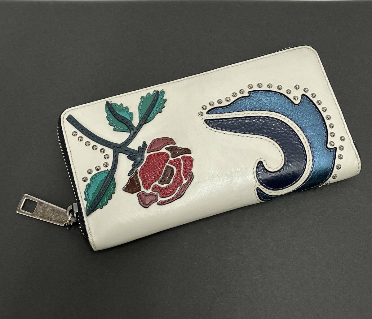 MARC by MARC JACOBS ／マークバイマークジェイコブス／M0010190 069／長財布／スタッズ／オフホワイト×ブラック