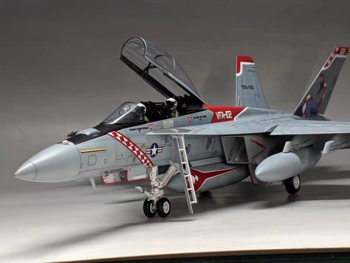 1/48 アメリカ空軍 F/A-18F スーパーホーネット 組立塗装済完成 1/48 アメリカ空軍 F/A-18F スーパーホーネット 組立塗装済完成