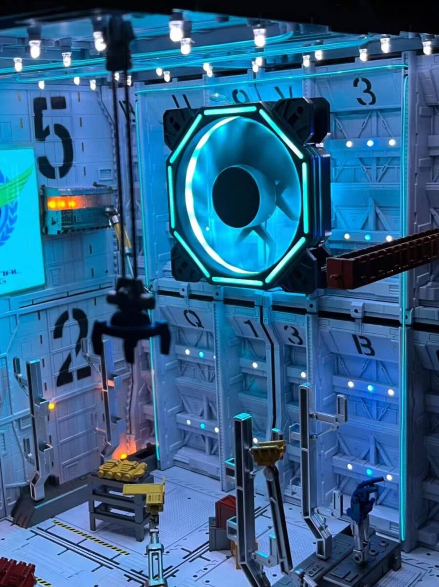 ジオラマ作品 ガンダム システムベース 格納庫 基地(縦33横31奥 ジオラマ作品 ガンダム システムベース 格納庫 基地(縦33横31奥