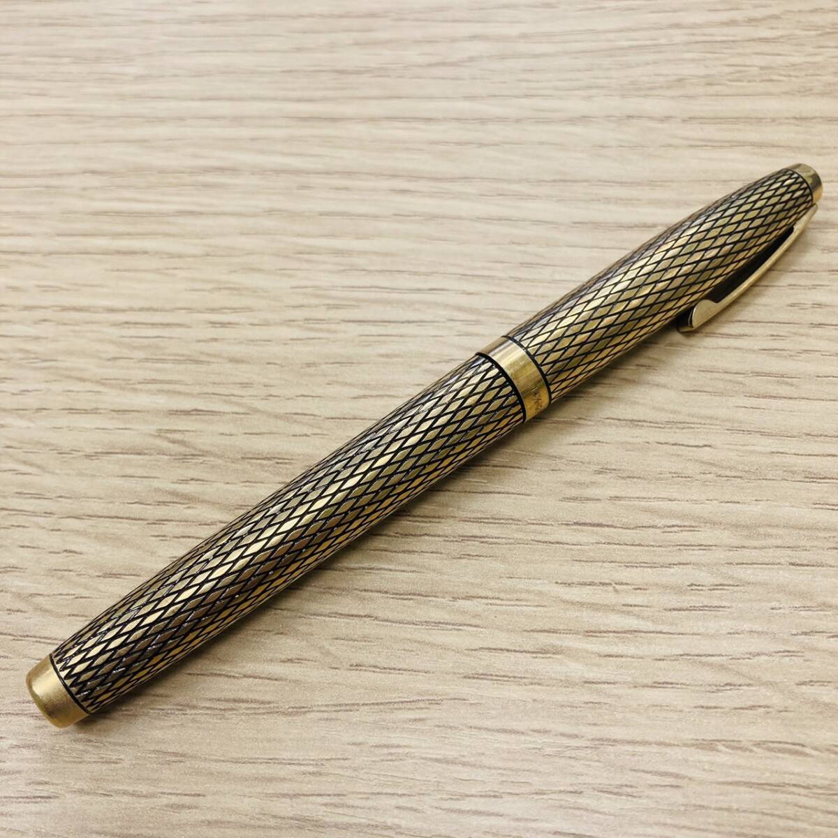 SHEAFFER シェーファー 万年筆 ゴールド ボディー14K GF ペン先 SHEAFFER シェーファー 万年筆 ゴールド ボディー14K GF ペン先