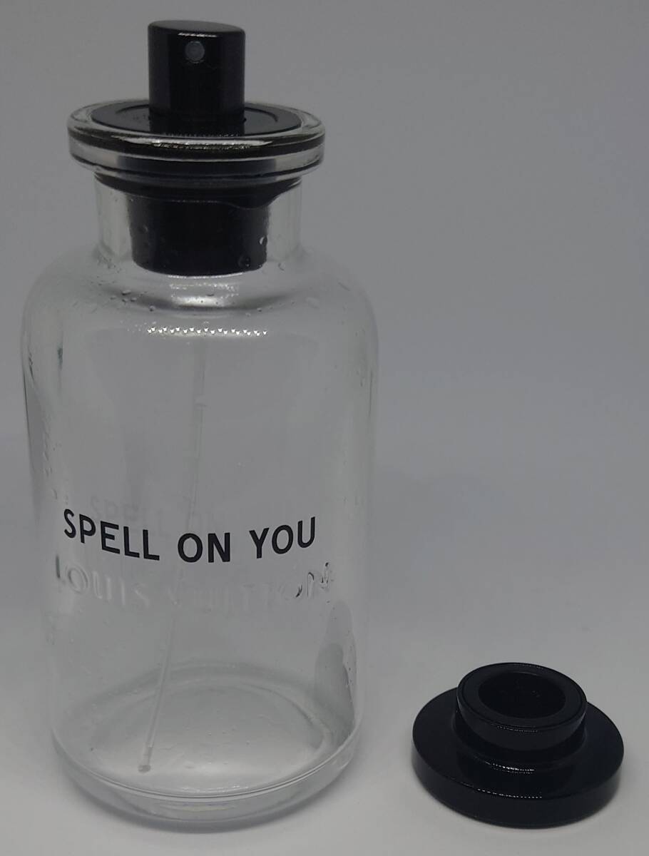 LOUIS VUITTON 香水 空き瓶 箱付き SPELL ON YOU 中身は入って LOUIS VUITTON 香水 空き瓶 箱付き SPELL ON YOU 中身は入って