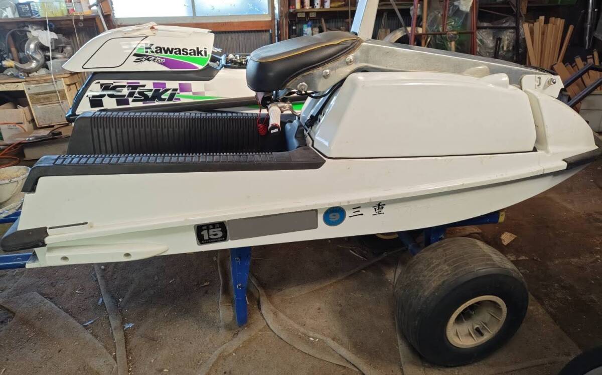 カワサキ550SX ジェットランチャー スペアエンジン付き 船検切れ カワサキ550SX ジェットランチャー スペアエンジン付き 船検切れ