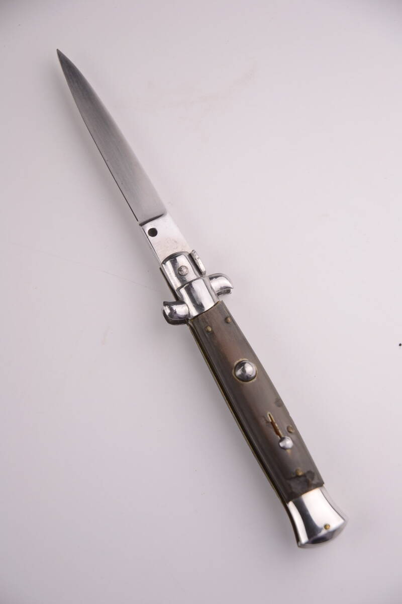 6800円 ジャックナイフ 飛び出しナイフ アメリカ製? 扱いは危険 6800円 ジャックナイフ 飛び出しナイフ アメリカ製? 扱いは危険