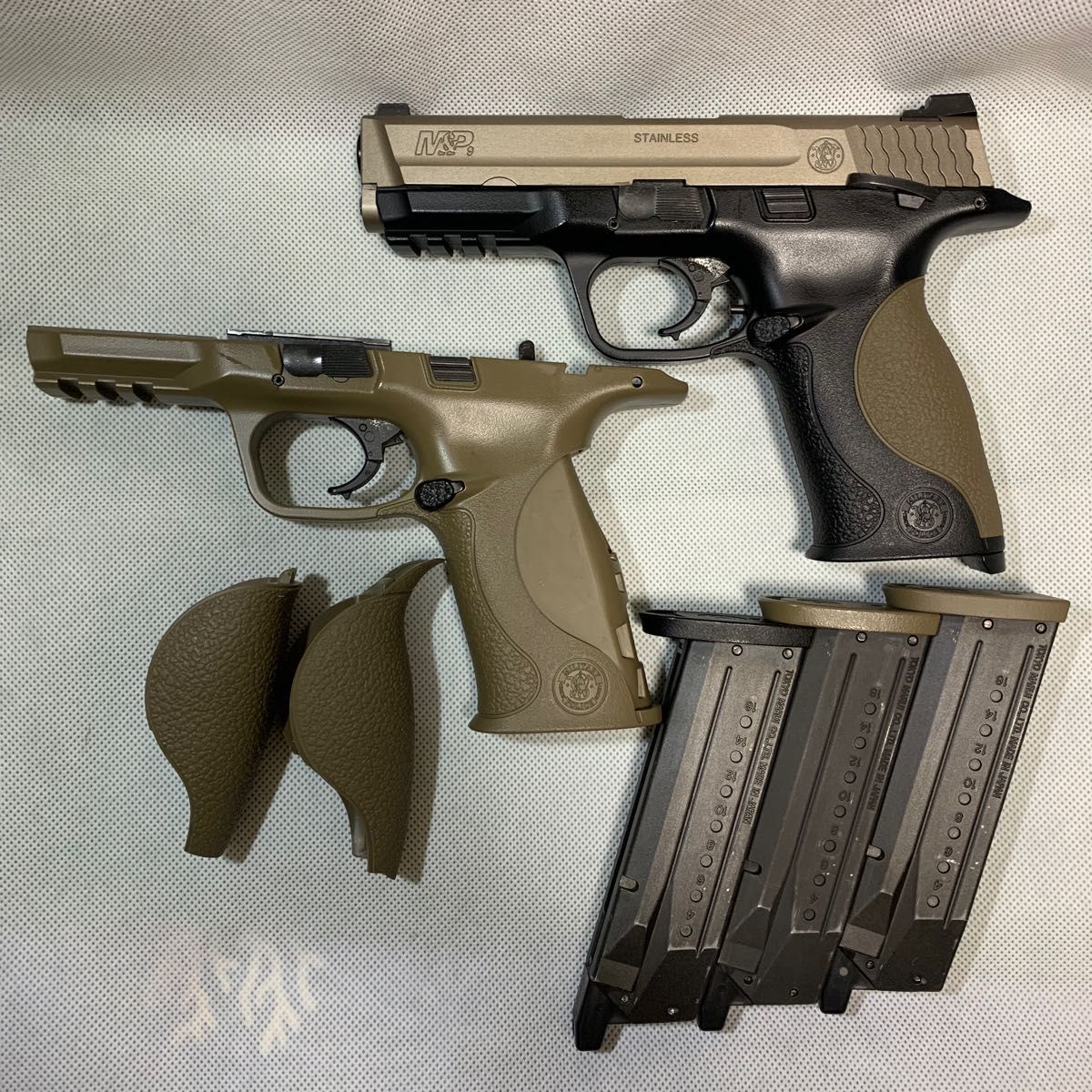 【ガス漏れあり】東京マルイ M&P9 V custom 東京マルイ S&W M&P9 V customガスブロ スペアマガジン2本付き