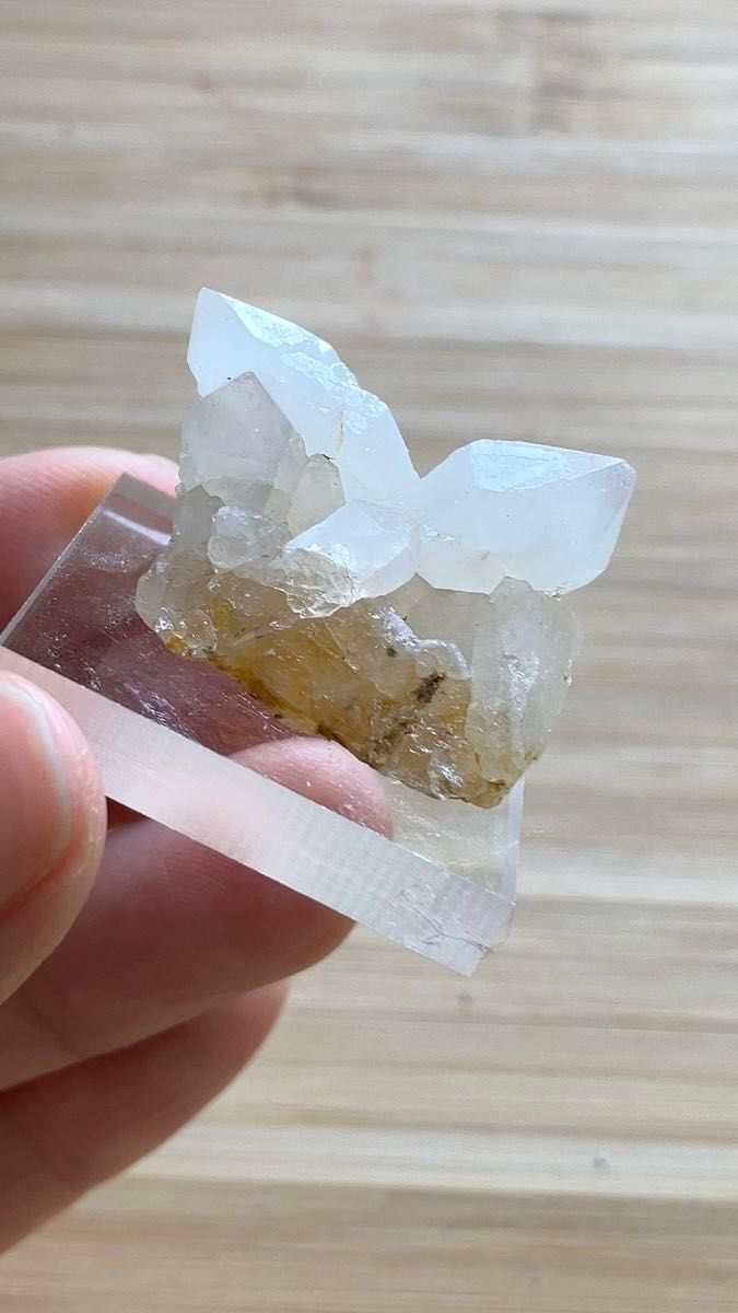 日本式双晶 水晶 天然石 マダガスカル