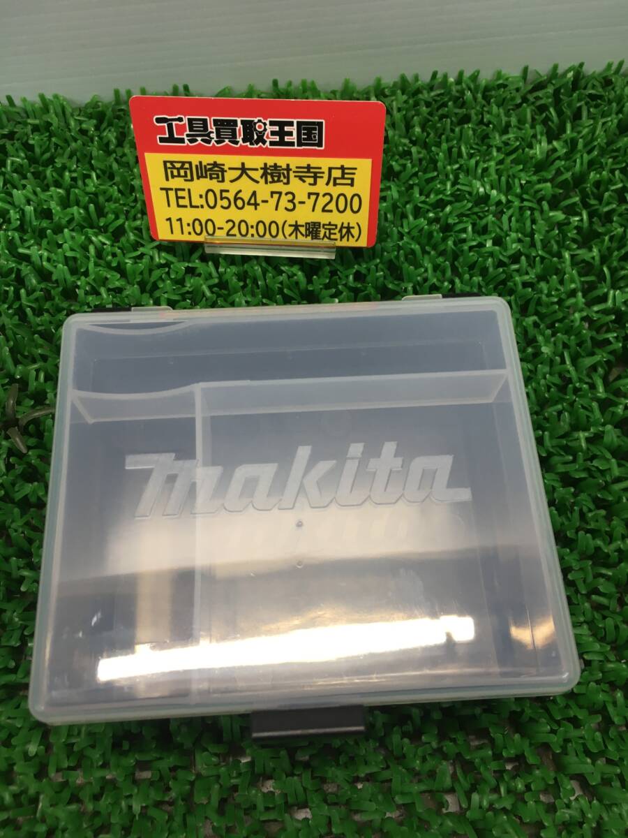 [ unused goods ]*makita( Makita ) 10.8v rechargeable driver drill (1.3Ah battery 2 piece / charger / case ) DF030DWX / ITNAAPQOQ6M0