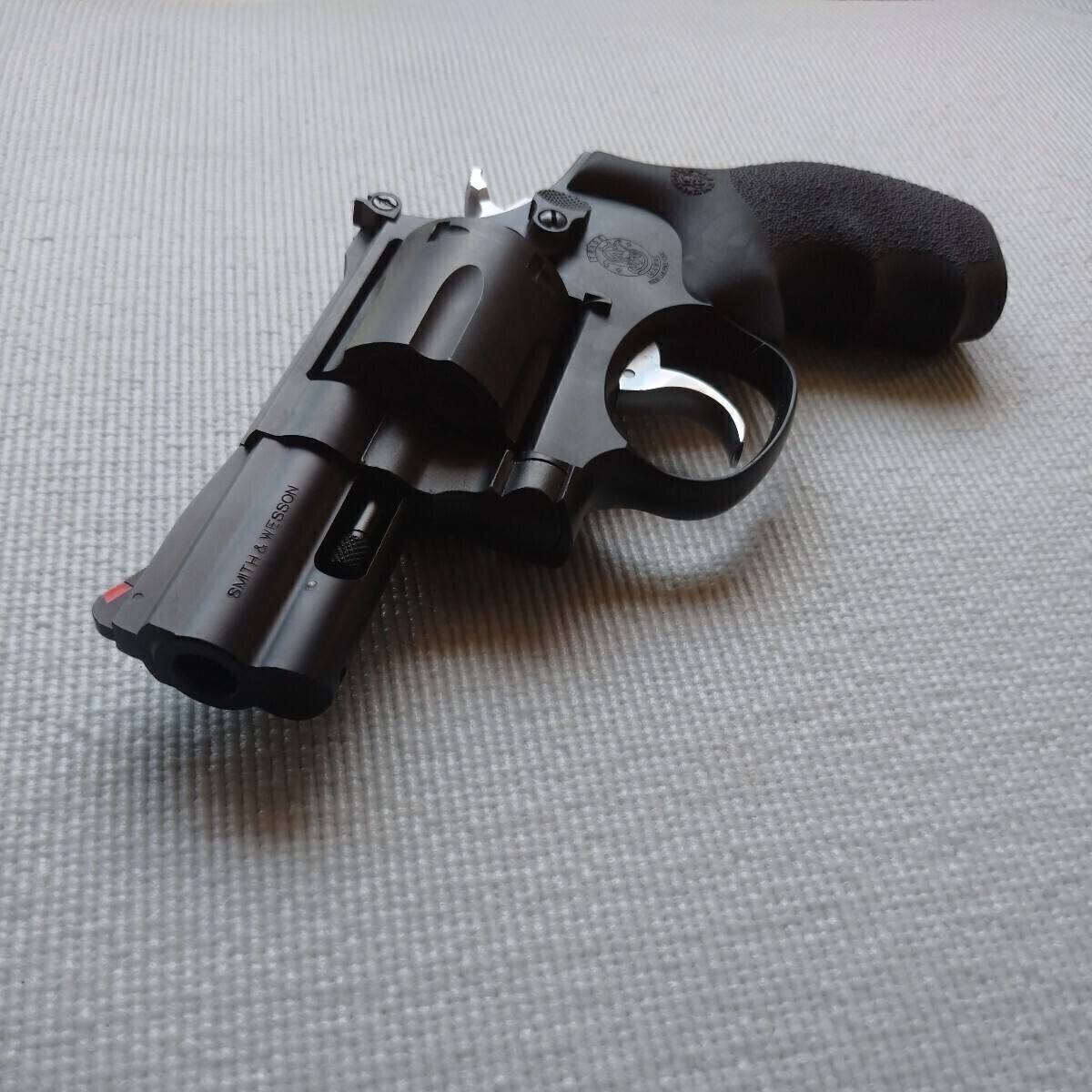 桜餅 MGC HW樹脂製モデルガン S&WM586HW未発火 SPG合法品 Yahoo!オークション - モデルガン MGC M586 HW 2.5inch 未発火