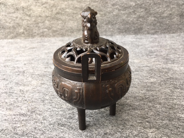 未使用 高岡銅器 瑞正 作 香炉 在銘 銅製 丸型地紋 獅子蓋 三足 未使用 高岡銅器 瑞正 作 香炉 在銘 銅製 丸型地紋 獅子蓋 三足