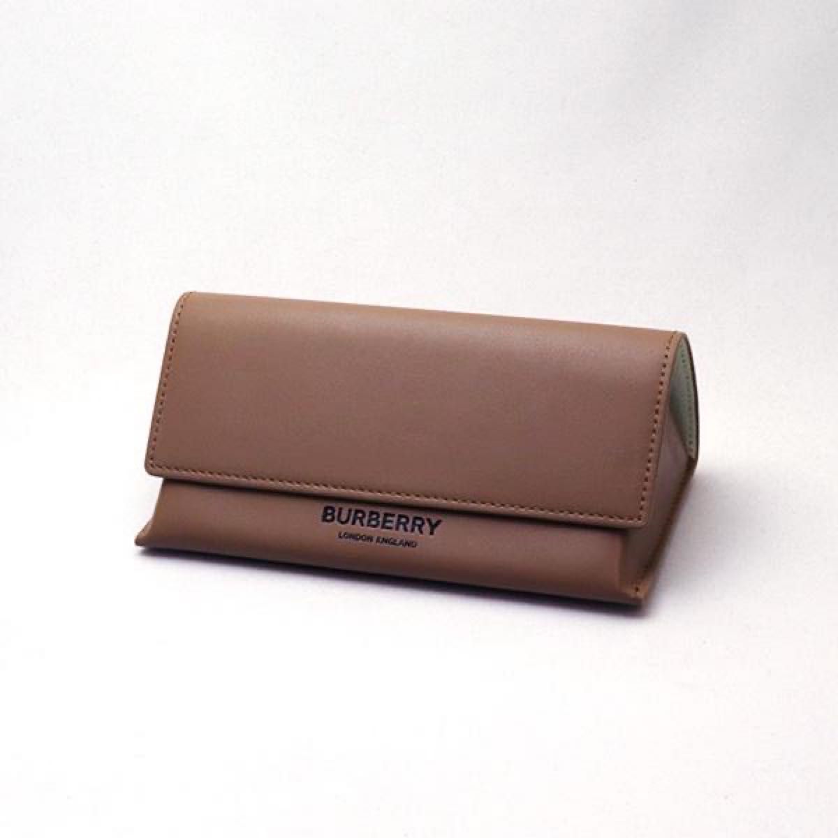 新品未使用】【国内正規品】BURBERRY バーバリー サングラス 新品未使用】【国内正規品】BURBERRY バーバリー サングラス