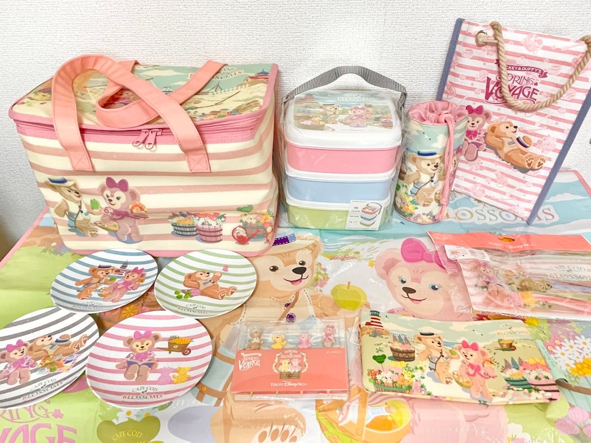 【新品 タグ付き】ダッフィー シェリーメイ ピクニック グッズ ランチボックス