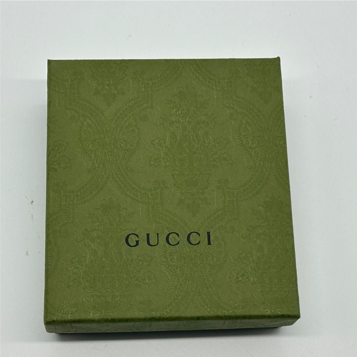 新品 限定コラボ adidas x Gucci スター バレッタ ヘアクリップ 新品 限定コラボ adidas x Gucci スター バレッタ ヘアクリップ