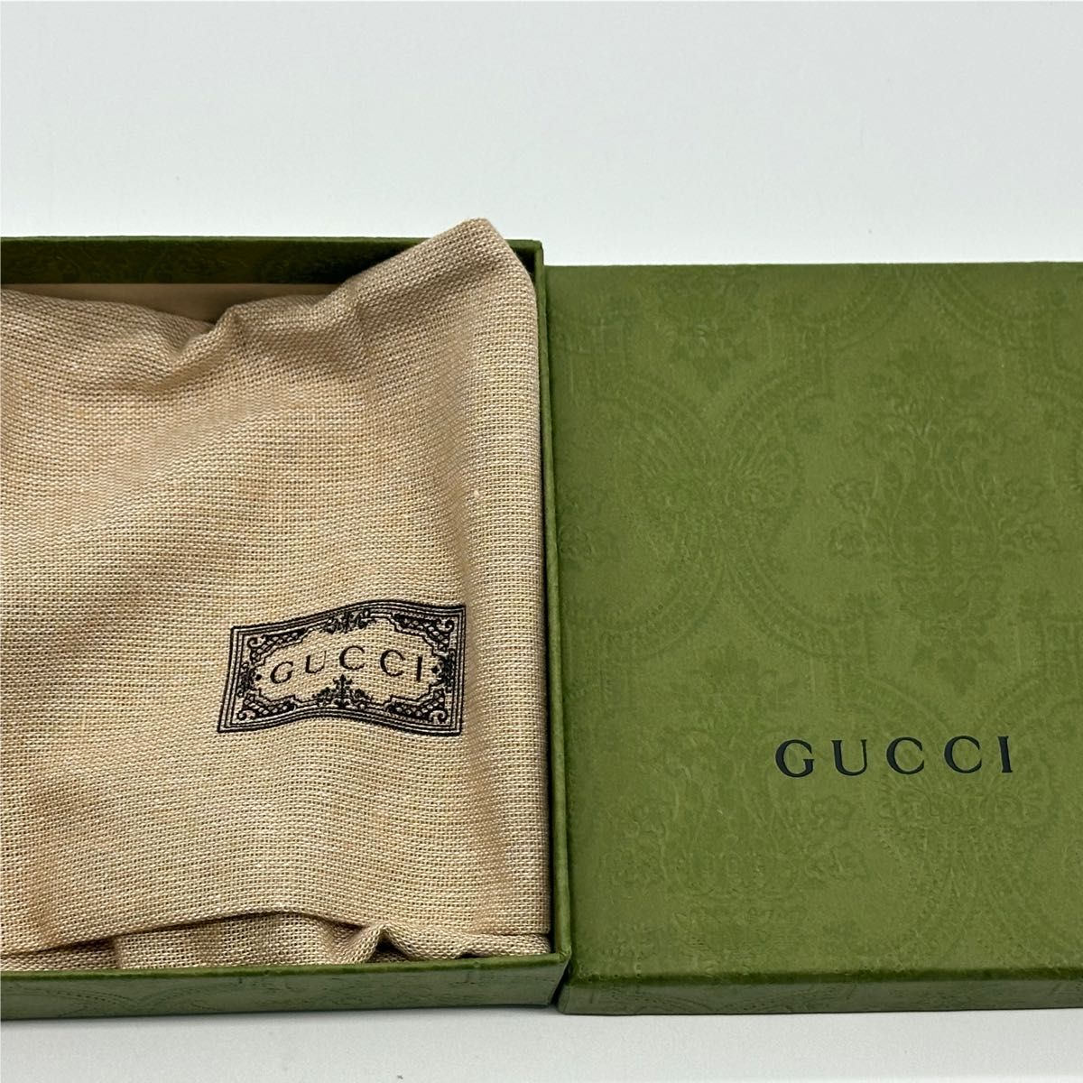 新品 限定コラボ adidas x Gucci スター バレッタ ヘアクリップ 新品 限定コラボ adidas x Gucci スター バレッタ ヘアクリップ