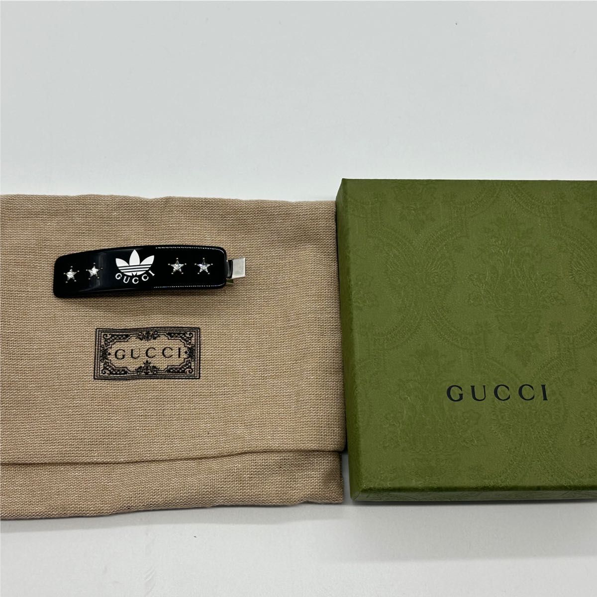 新品 限定コラボ adidas x Gucci スター バレッタ ヘアクリップ 新品 限定コラボ adidas x Gucci スター バレッタ ヘアクリップ