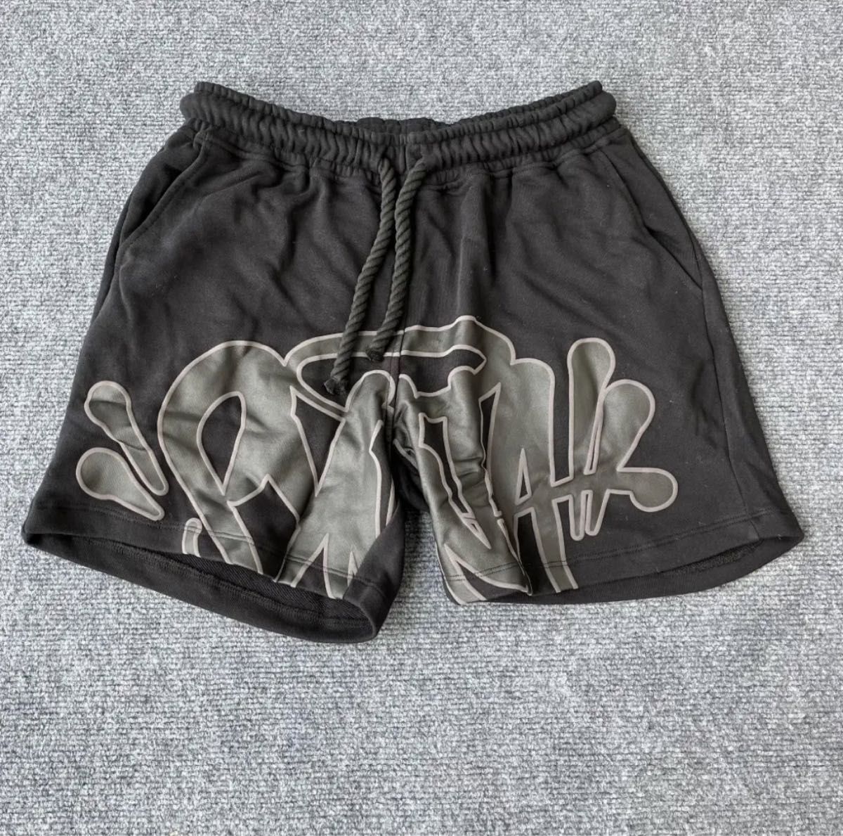 syna world 半袖 セットアップ ブラック trapstar|Yahoo!フリマ syna world 半袖 セットアップ ブラック trapstar|Yahoo!フリマ