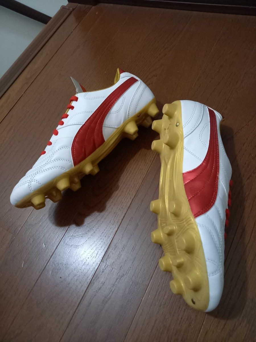 新品 Puma RESERVA ワイド HG 27 プーマ サッカー スパイク 赤金 新品 Puma RESERVA ワイド HG 27 プーマ サッカー スパイク 赤金