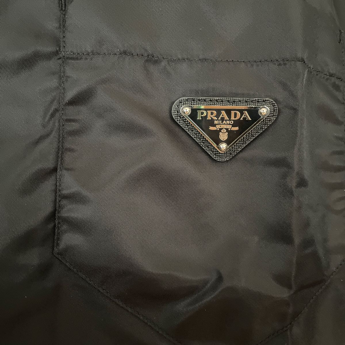 ハンター様専用】Prada Re-Nylon ナイロン 半袖シャツ 有名人 ハンター様専用】Prada Re-Nylon ナイロン 半袖シャツ 有名人