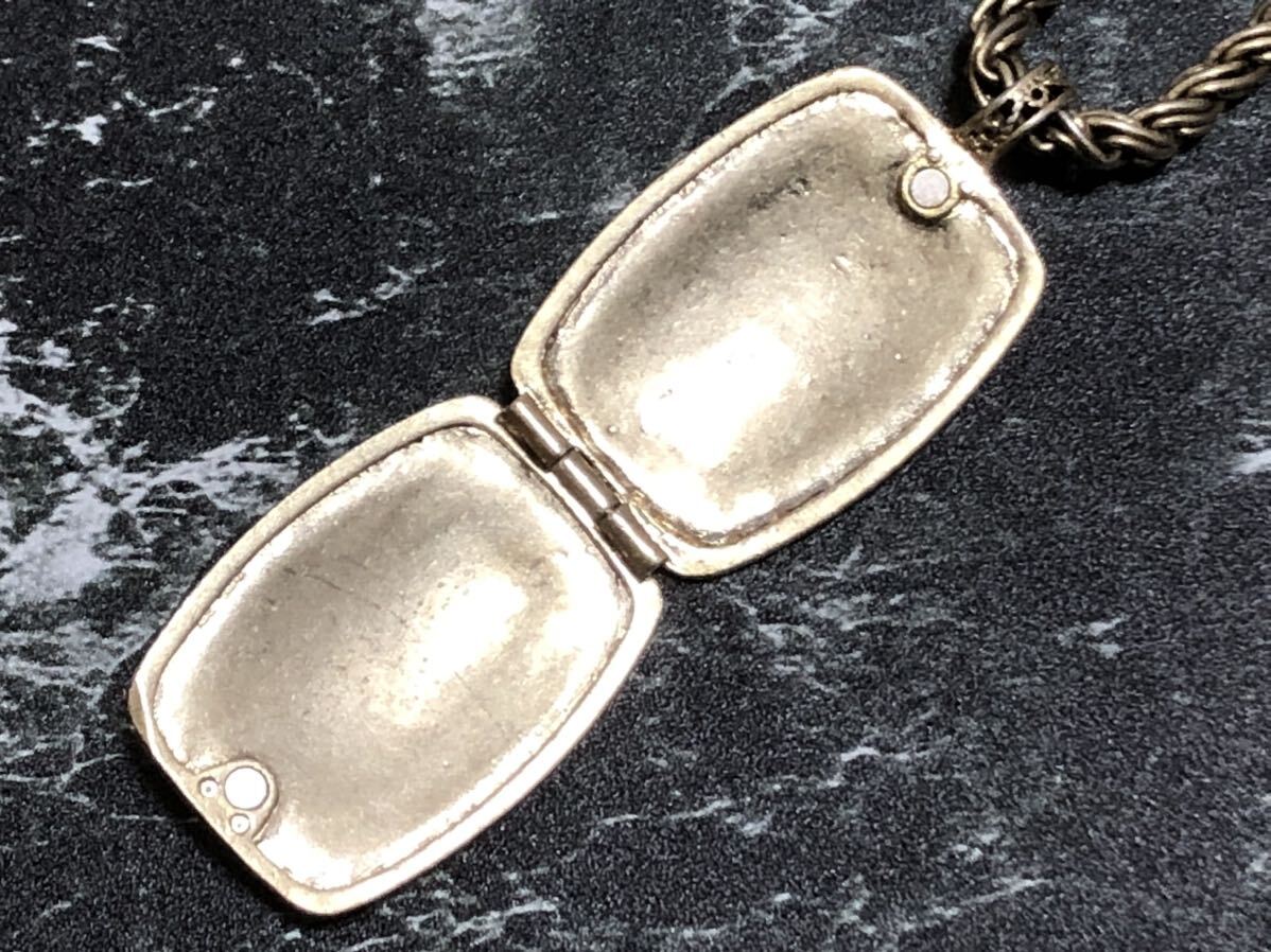 Monet モネ シルバー ネックレス ストーン ペンダント ケース