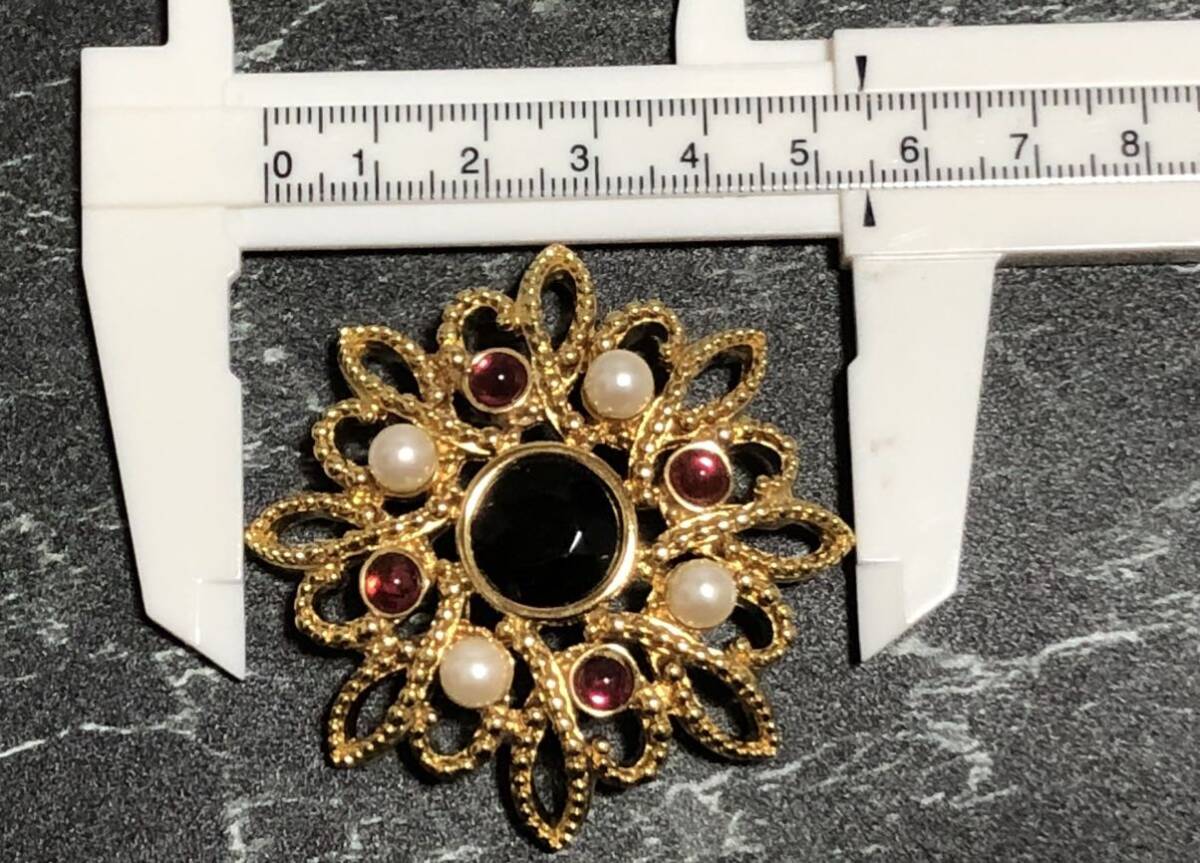 【有名人芸能人】 モネ Monet ゴールド ヴィンテージ パール ストーン ブローチ アクセサリー