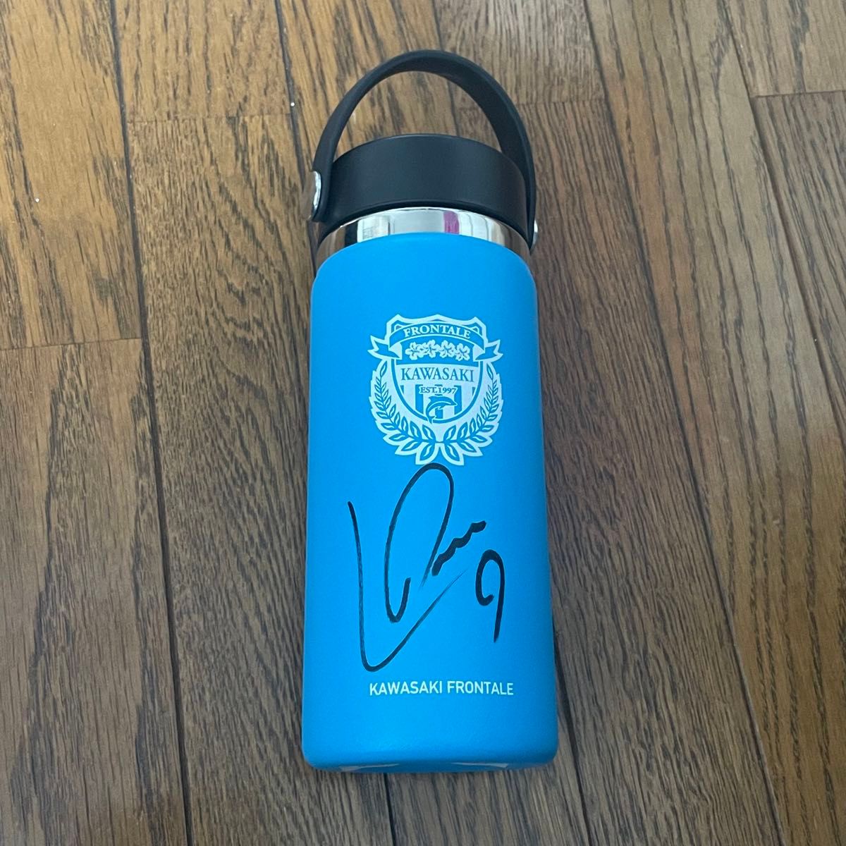 レアンドロダミアンサイン入り 川崎フロンターレhydro Flask レアンドロダミアンサイン入り 川崎フロンターレhydro Flask