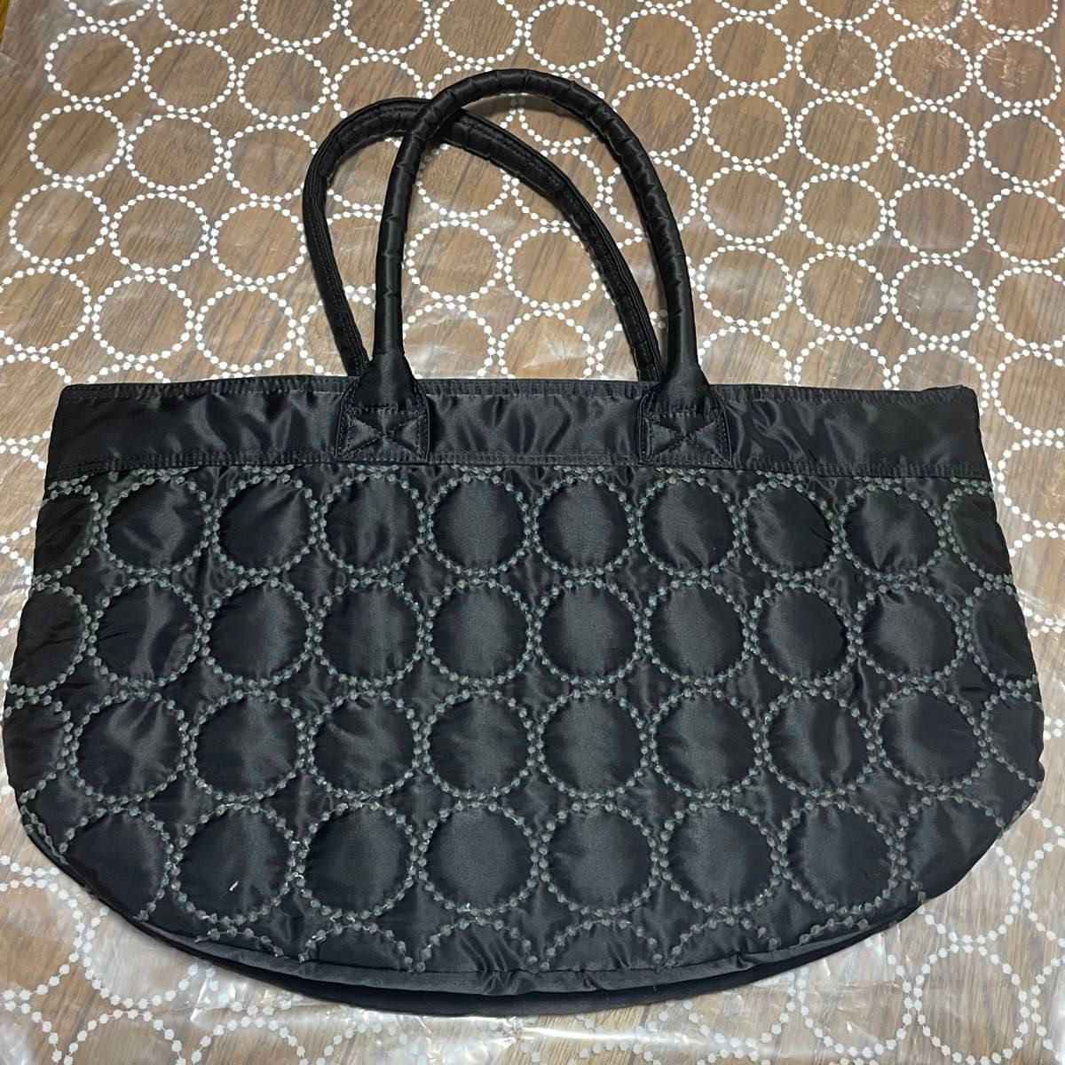 mina perhonen PORTER トートバッグ 新品同様 ミナペルホネン mina perhonen PORTER トートバッグ 新品同様 ミナペルホネン