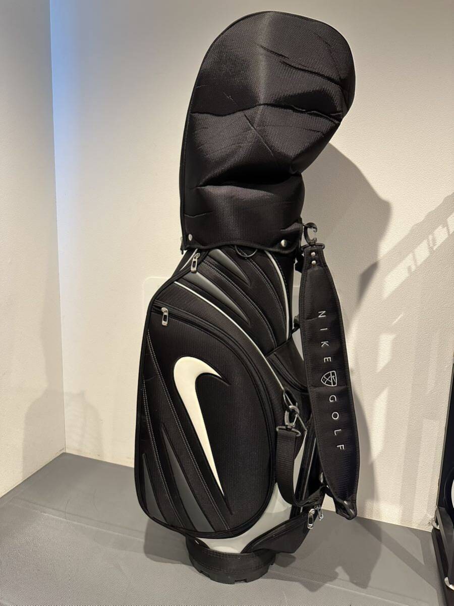 【中古】ゴルフバッグ NIKE GOLF ナイキゴルフ ブラック3点式ショルダーベルト 黒系 キャディバック 【札TB01】