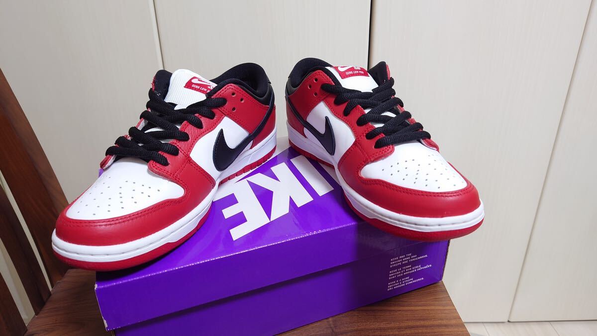 NIKE SB DUNK LOW chicago 新品 未使用 海外 ナイキ ダンク NIKE SB DUNK LOW chicago 新品 未使用 海外 ナイキ ダンク