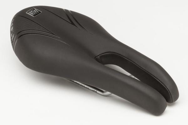 【尿道の圧迫を抑え 快適さを追求】ISM アイエスエム PL1.1 (Performance Long) BLK ロングトライアスロンに最適 旧名アダモ・プロローグ