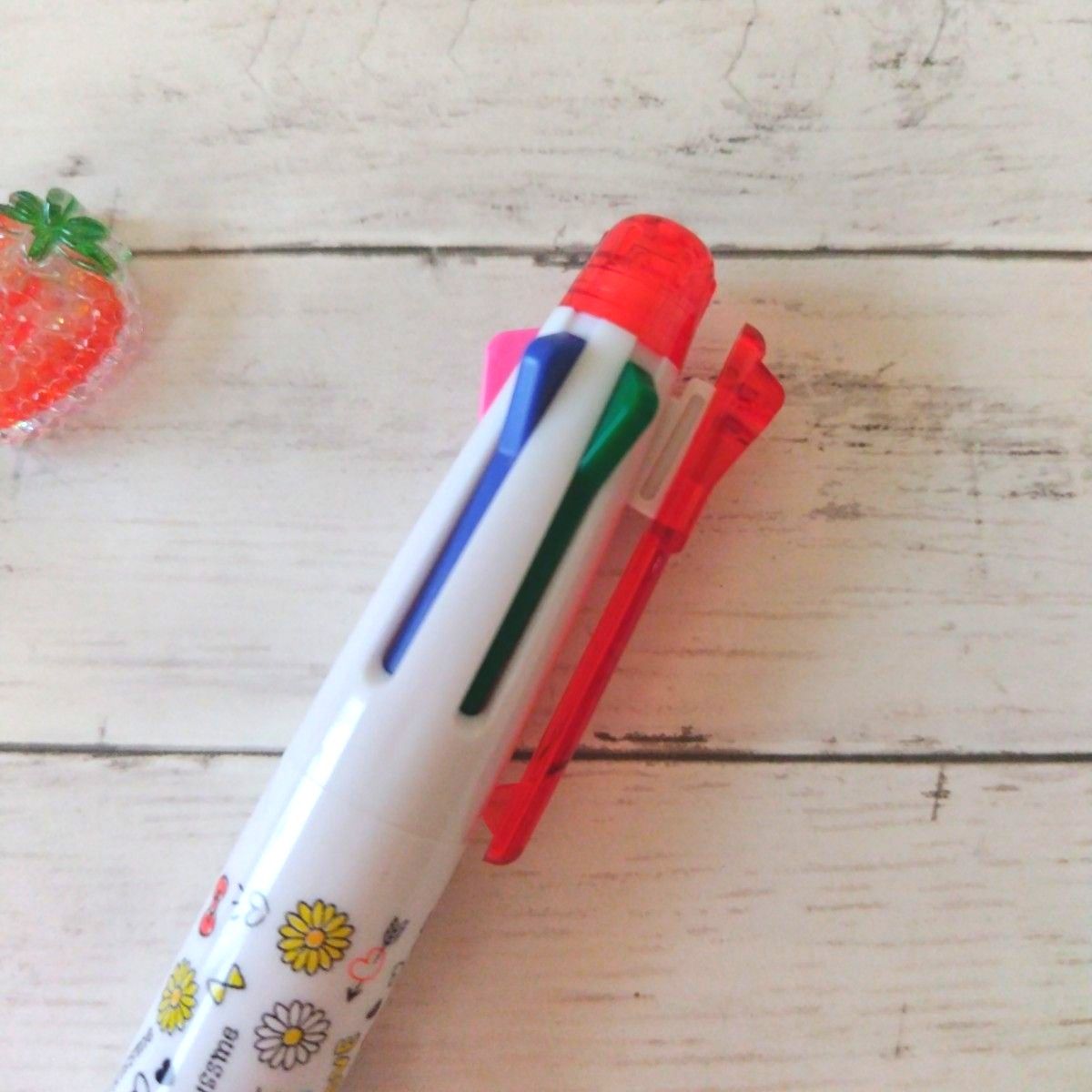 新品・未使用】キティちゃん 5色ボールペン+シャープペンシル 多 新品・未使用】キティちゃん 5色ボールペン+シャープペンシル 多