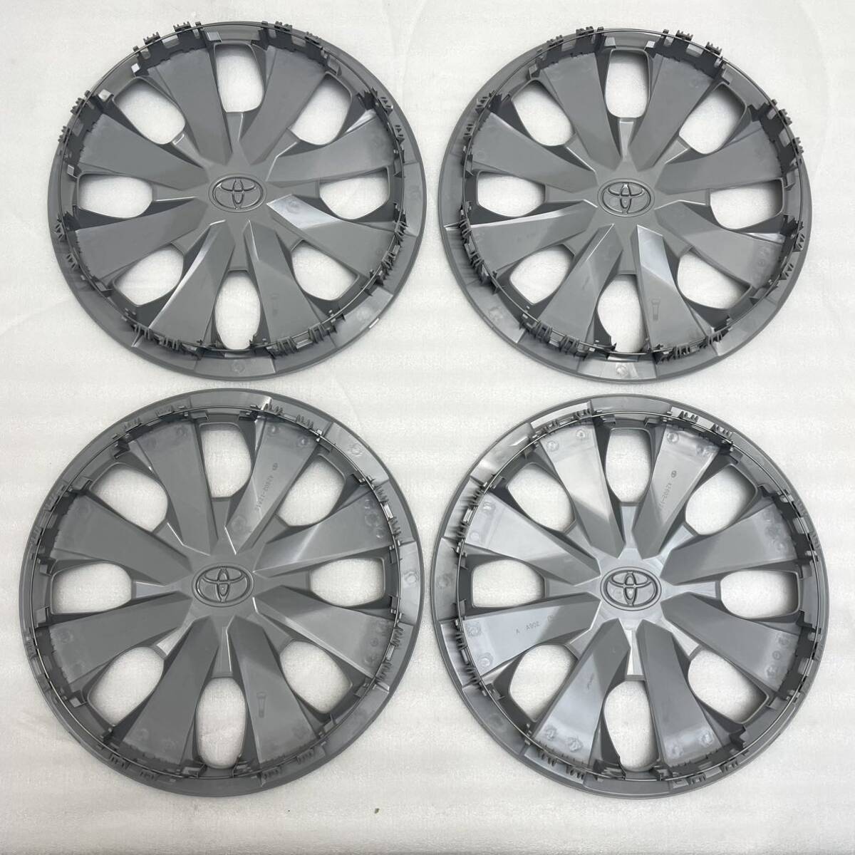 新車外し・美品 トヨタ 210系 カローラツーリング カローラ 新車外し・美品 トヨタ 210系 カローラツーリング カローラ