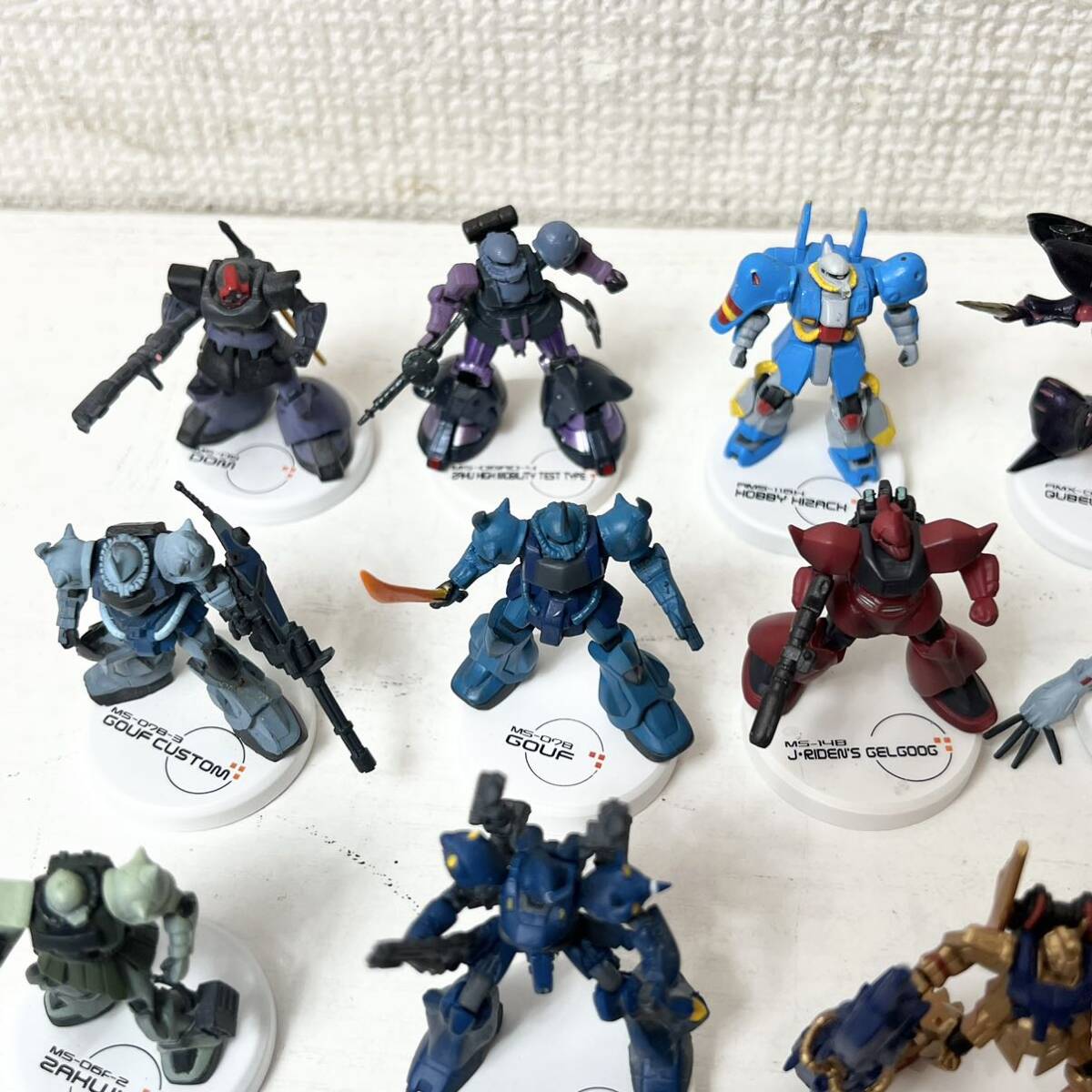 232*中古品 ガンダム ミニ フィギュア 大量 まとめ売り ミニ 232*中古品 ガンダム ミニ フィギュア 大量 まとめ売り ミニ