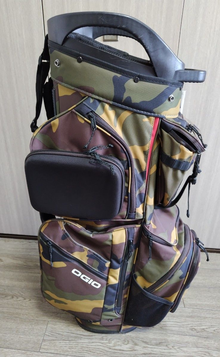 本日限定値下げ 美品人気NO1のOGIO ウッドランドカモ14分割の 本日限定値下げ 美品人気NO1のOGIO ウッドランドカモ14分割の