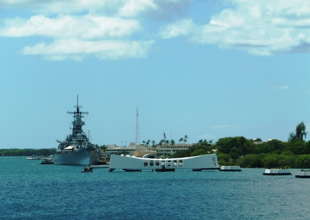 【US NAVY】MWR PEARL HARBOR 米海軍ハワイ真珠湾フォードアイランドブリッジマラソン 参加記念TシャツサイズXL ホノルル USAF HAWAII_画像4