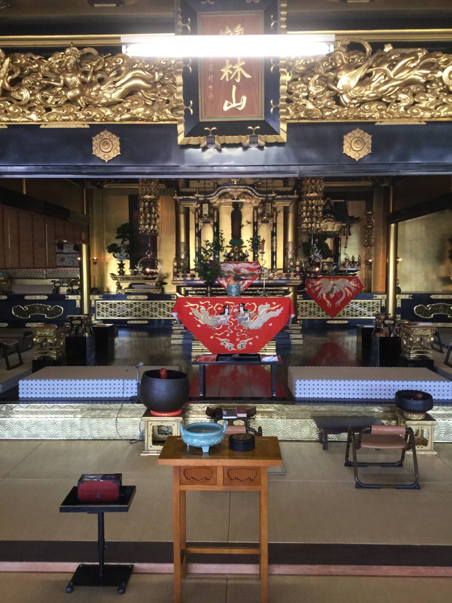 家族で送る小さなお葬式、直葬はご存知ですか?_提携寺院にて御布施込みの葬儀も格安で!