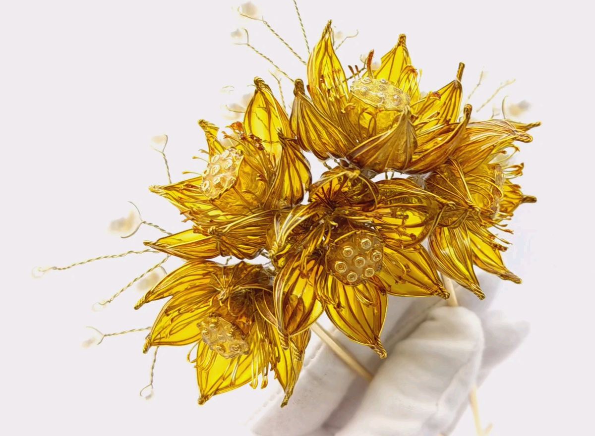 髪飾り 和装髪飾り 簪 蓮の花簪 パール 金色 かんざし