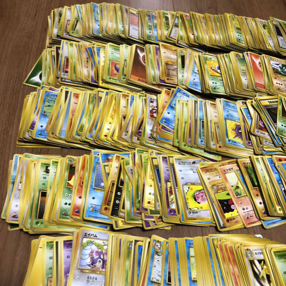 ポケモンカード 旧裏 旧裏面 大量まとめ売り ノーマルのみ 1600 ポケモンカード 旧裏 旧裏面 大量まとめ売り ノーマルのみ 1600