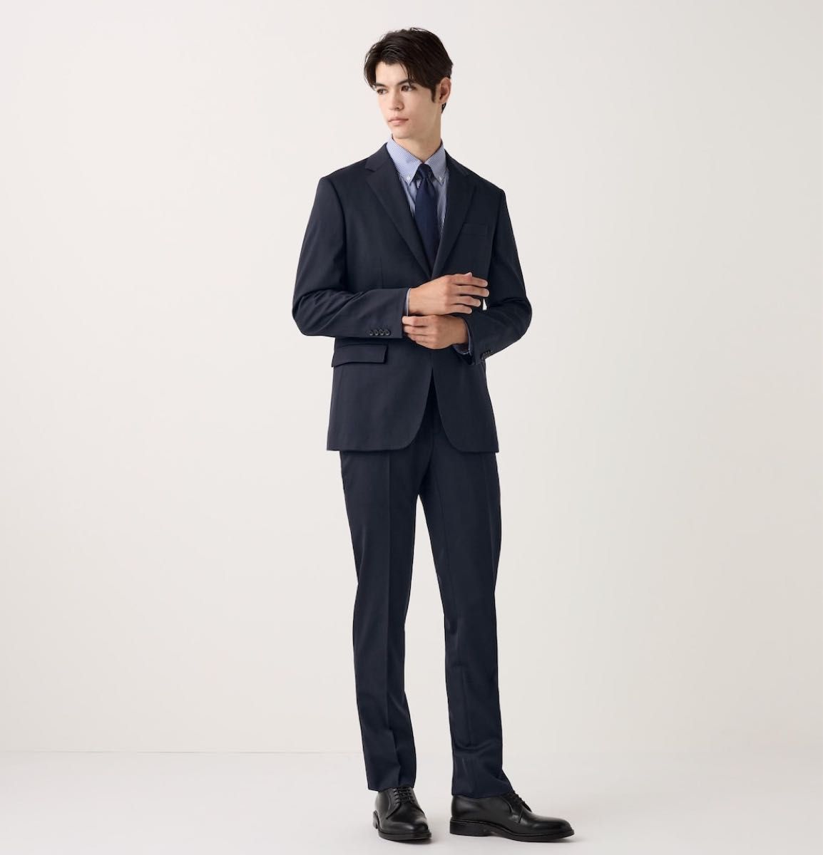 UNIQLO ストレッチウールスリムフィットスーツ 上下セット UNIQLO ストレッチウールスリムフィットスーツ 上下セット
