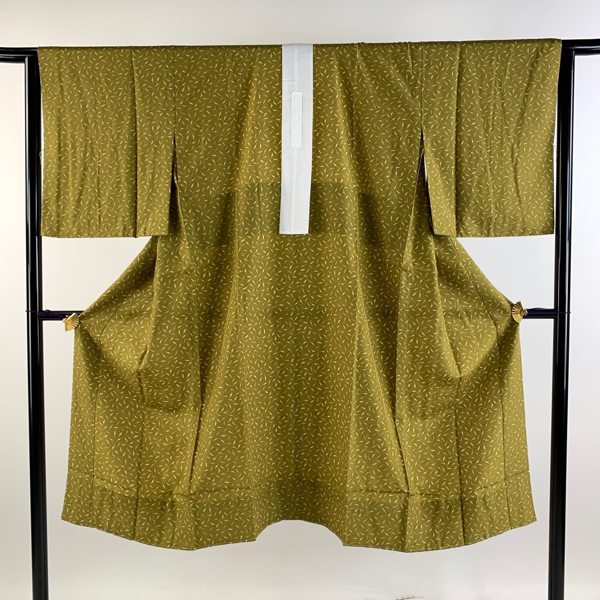 長襦袢 身丈124.5cm 裄丈63.5cm S 唐辛子 茶緑色 正絹 美品 秀品 【中古】